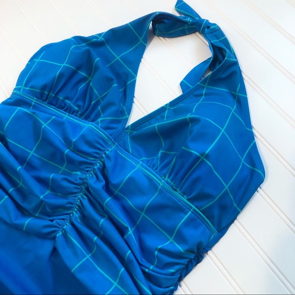 Spanx Slimming Ruched Halter Tankini Top 14 - Picture 5 of 7